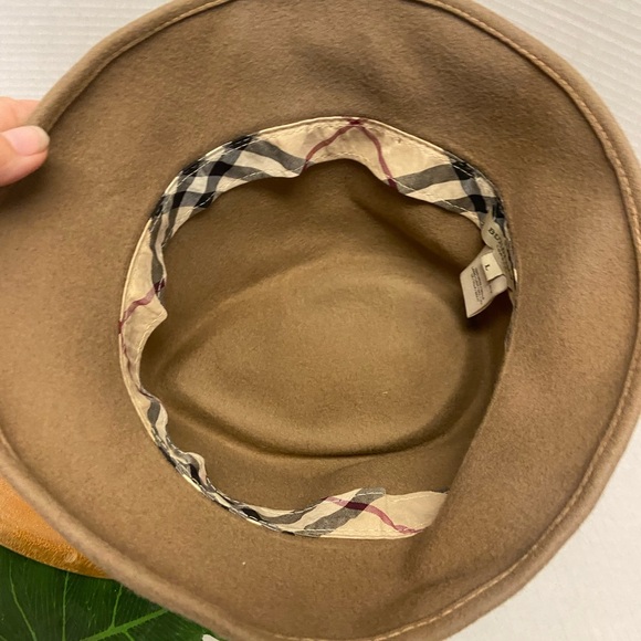 Burberry Wool Bell Hat Sz:L - Picture 6 of 10